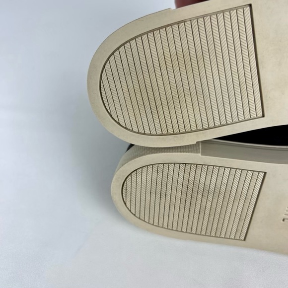 Frye Ivy Grigio Gray Suede Slip On Sneaker 8.5